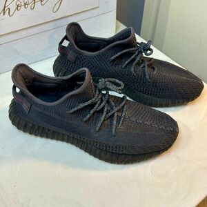Men’s Adidas Yeezy Boost shoes. Size 12
